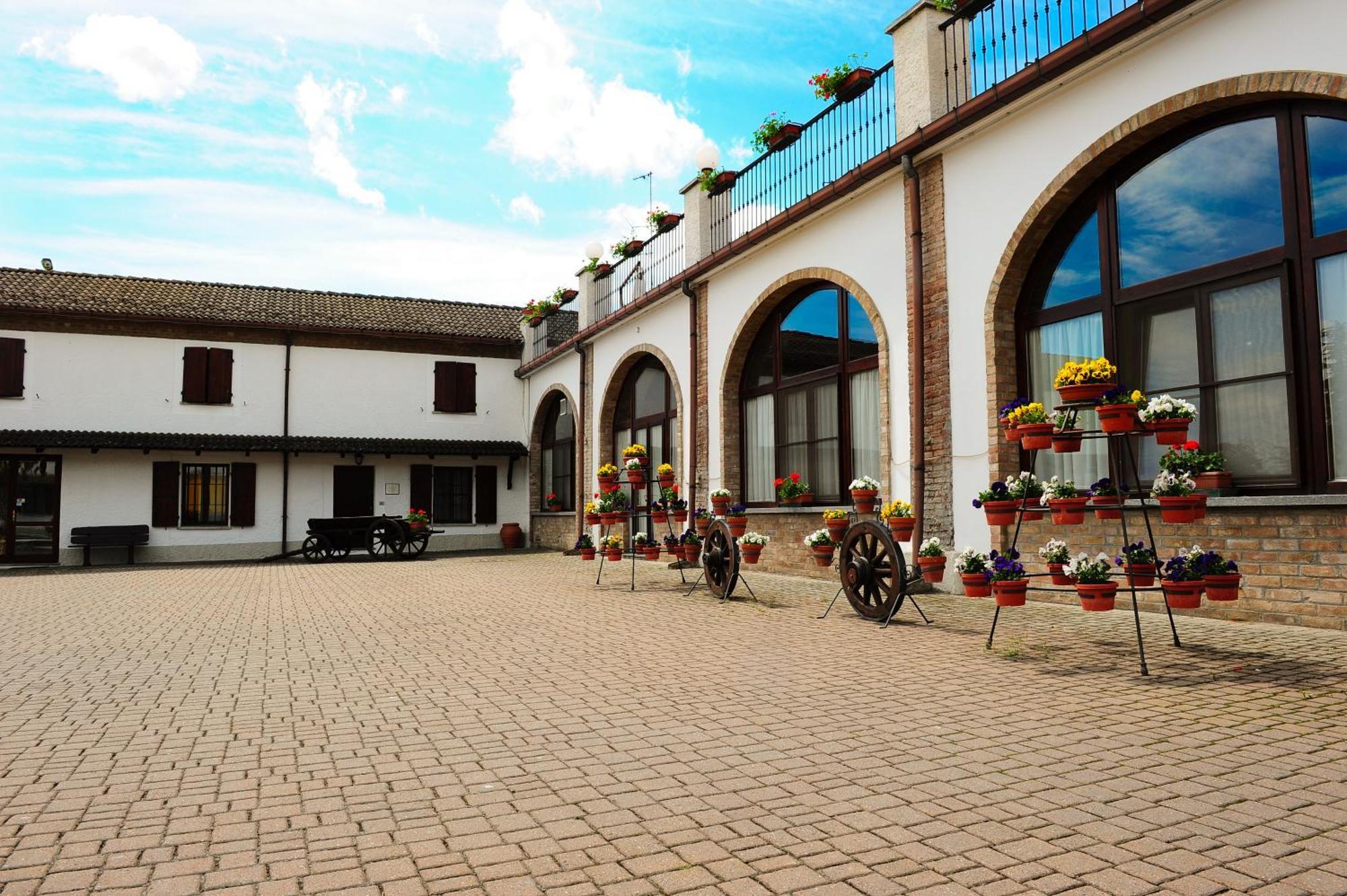 Il Carrettino Country Hotel Tortona Esterno foto